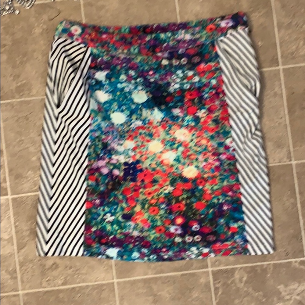 Fun skirt with POCKETS